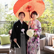 春にマッチしたコーディネートで迎えた結婚式