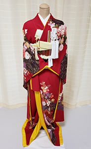 紺色のリメイク引き振袖