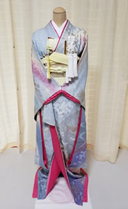 水色のリメイク引き振袖