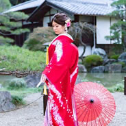 着る機会が少なかった振袖をリメイクし、素敵な写真が残せました