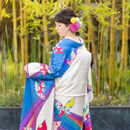 気に入っている振り袖を結婚式でぜひ着たい。