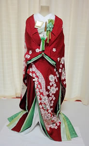 赤色のリメイク色打掛