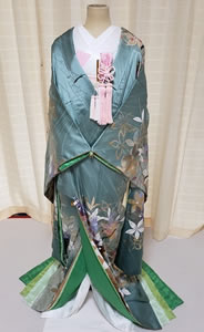 緑色のリメイク色打掛