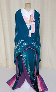 青緑色のリメイク色打掛