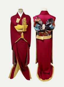 リメイクした赤い引き振袖