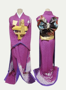 リメイクした紫色の引き振袖