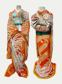 リメイクした橙色の引き振袖