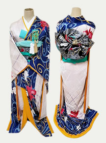 リメイクした青と白の引き振袖