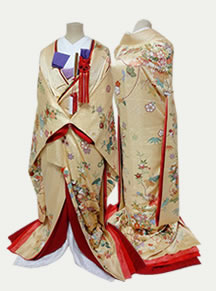 リメイクした薄茶色の色打掛