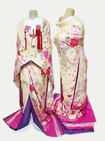 リメイクした薄黄色の色打掛