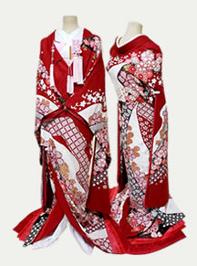 リメイクした赤色の色打掛