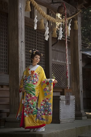 日枝神社でウェディングフォト