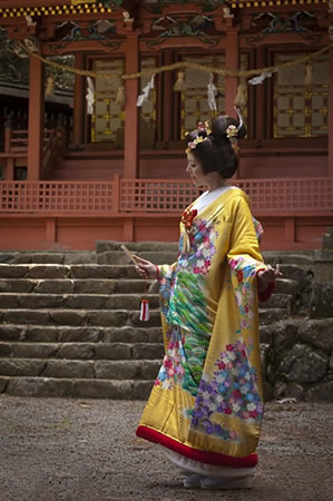 日枝神社での結婚式の記念写真