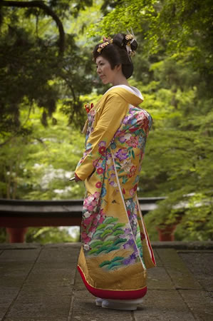 日枝神社で色打掛を着た花嫁