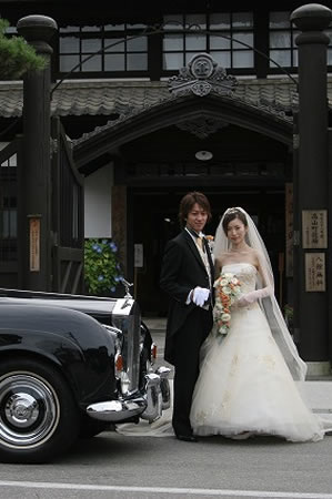 高山古い町並みウェディングドレス写真