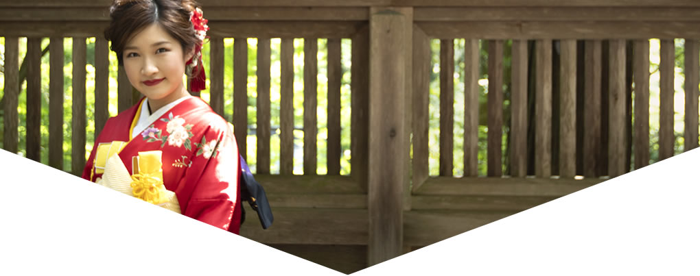 リメイクした振袖で結婚式を迎える花嫁