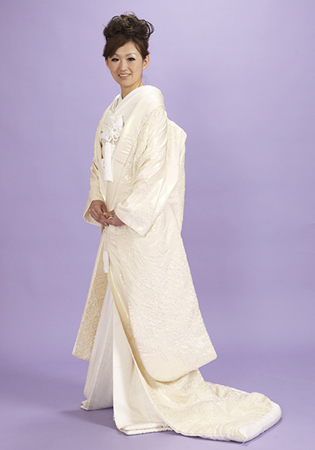 白無垢スパンコールで孔雀柄の打掛