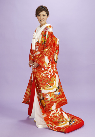 色打掛 赤地に鶴・四季花・オシドリ柄