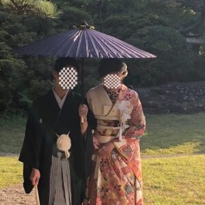 白色のリメイク振袖を着た花嫁