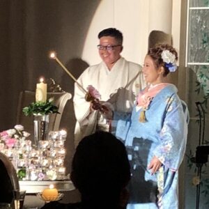 水色のリメイク振袖を着た花嫁