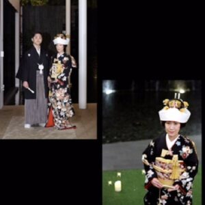 黒色のリメイク振袖を着た花嫁