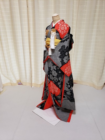 リメイク後の引き振袖全身