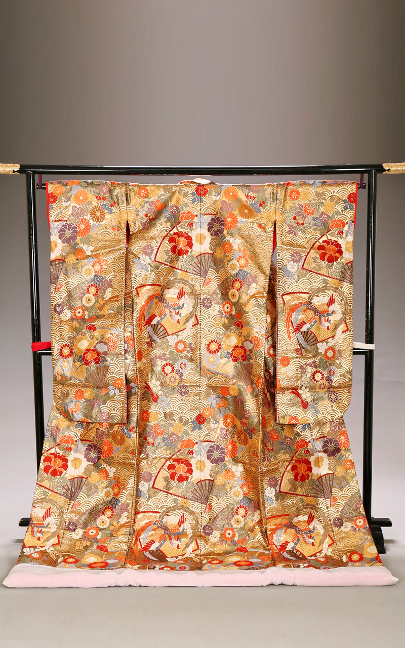 金色の織物扇面と鳳凰の色打掛レンタル