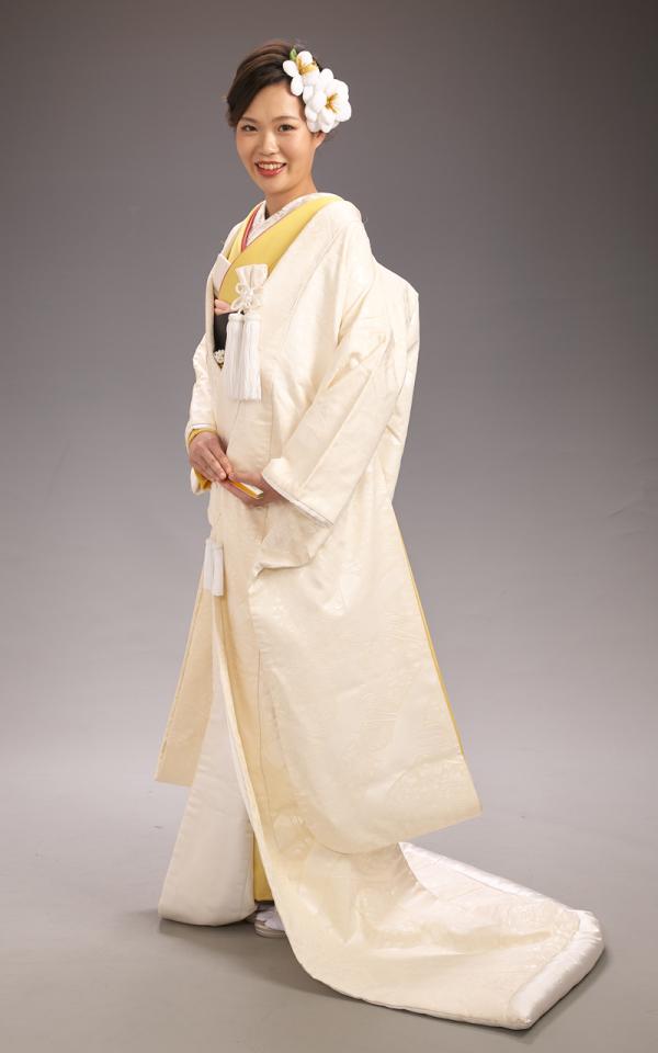 白無垢レンタル　パール箔と鶴に花柄の本手描き友禅　落款入り