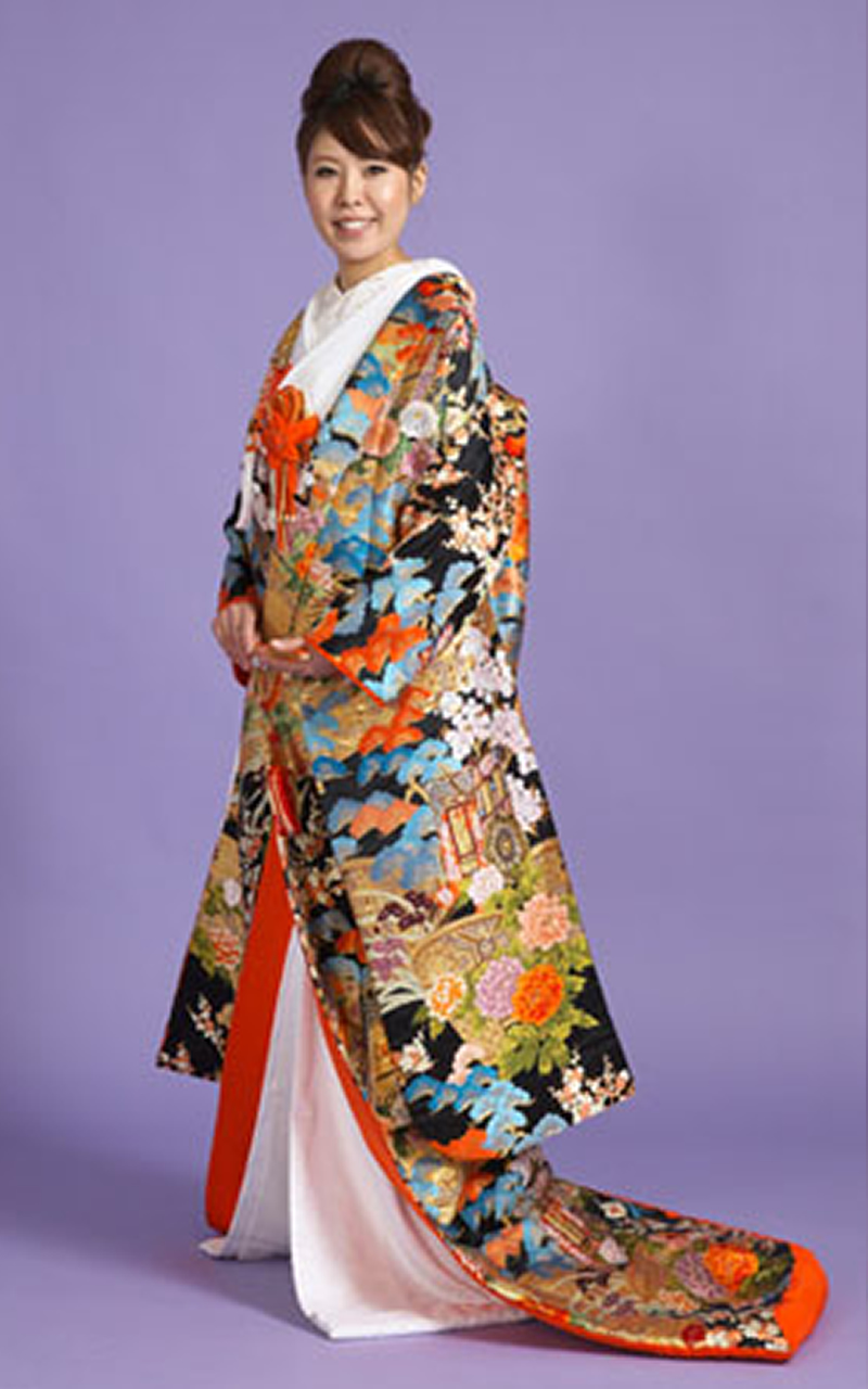 色打掛レンタル　黒地　御所車・絵巻唐織(からおり)