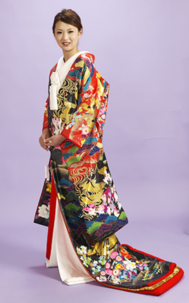 本手描き友禅色打掛レンタル　赤地に裾黒地　金箔鶴柄　落款入り