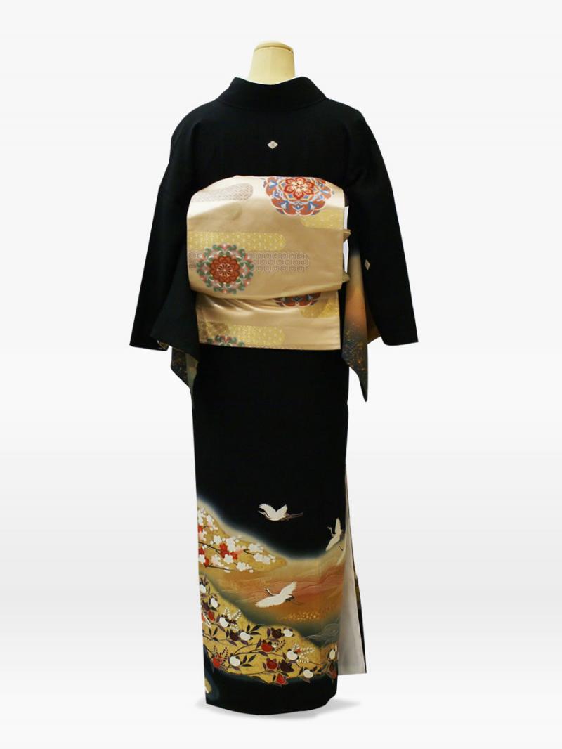 橘に鶴・梅の黒留袖
