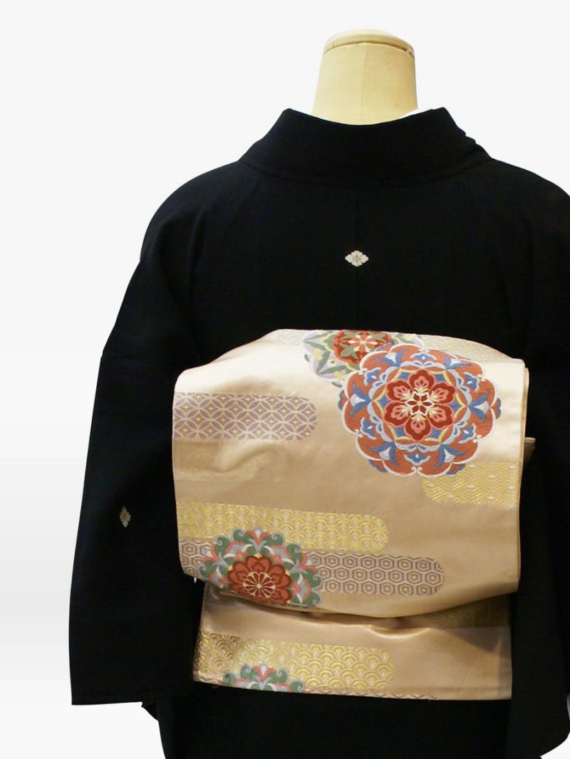 花・扇・鶴・鳳凰の黒留袖