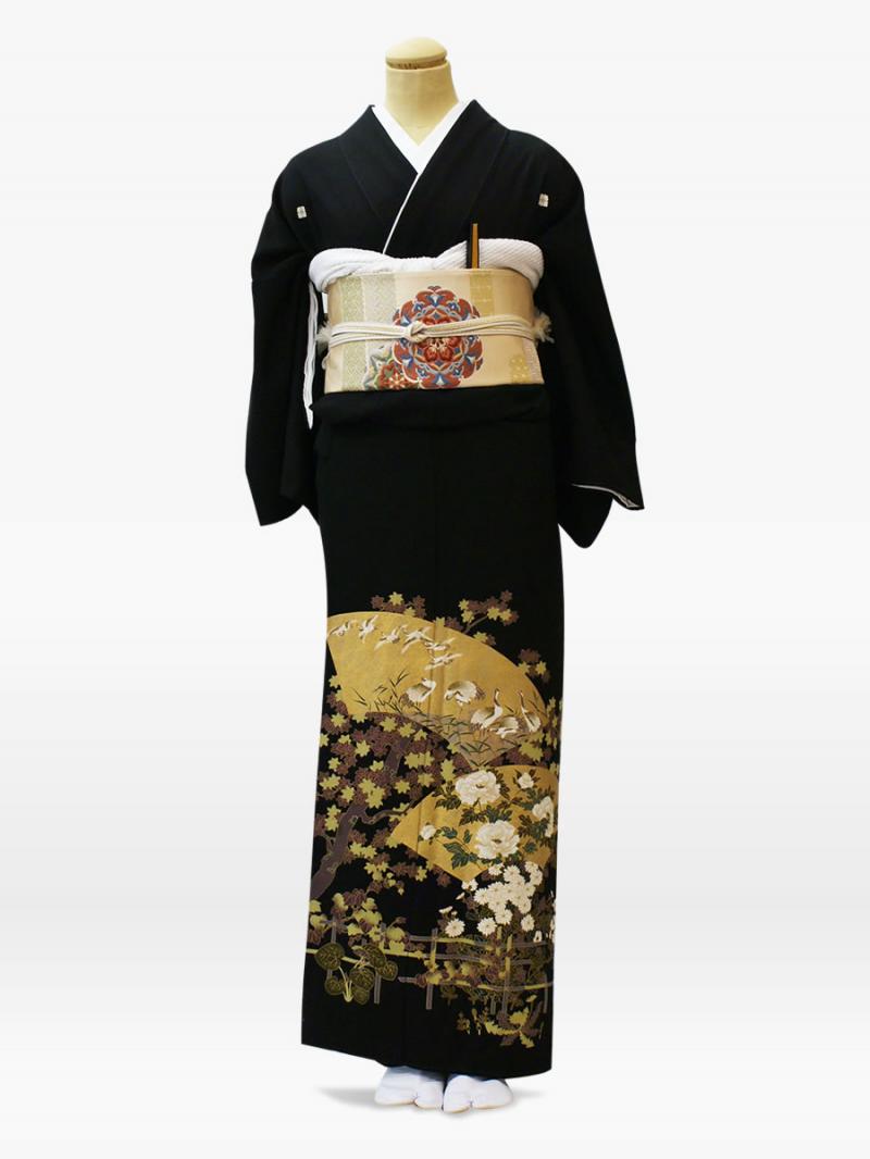 扇・牡丹・紅葉の黒留袖