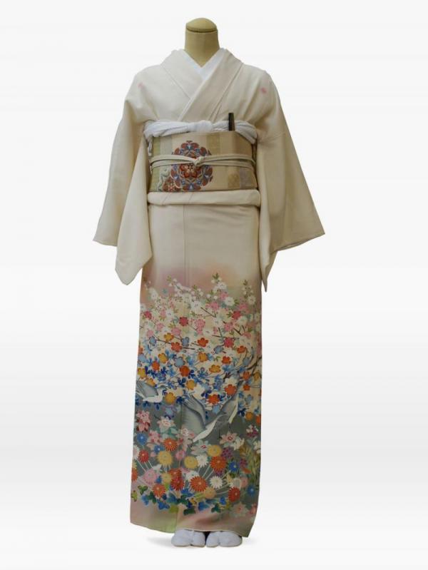 グレー色の清海波に笹鶴松の色留袖