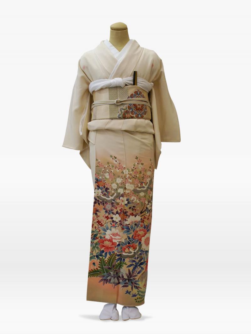 クリーム色の四季の花々に小鳥の色留袖