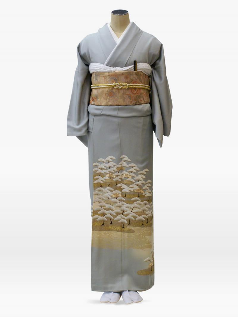 水色グレー色の松柄の色留袖