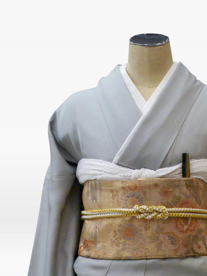 水色グレー色の松柄の色留袖