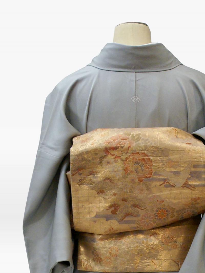 水色グレー色の松柄の色留袖