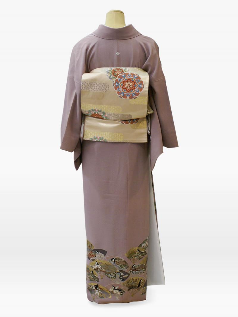 グレー色の扇面絵巻の色留袖