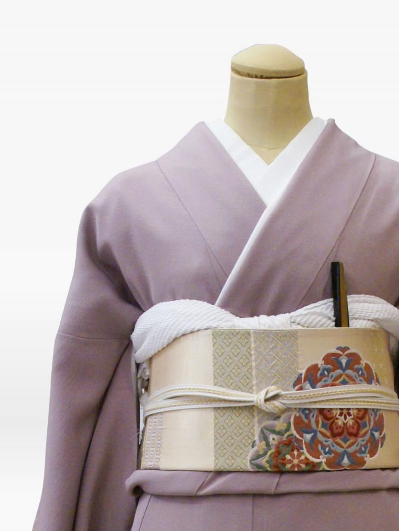 グレー色の扇面絵巻の色留袖