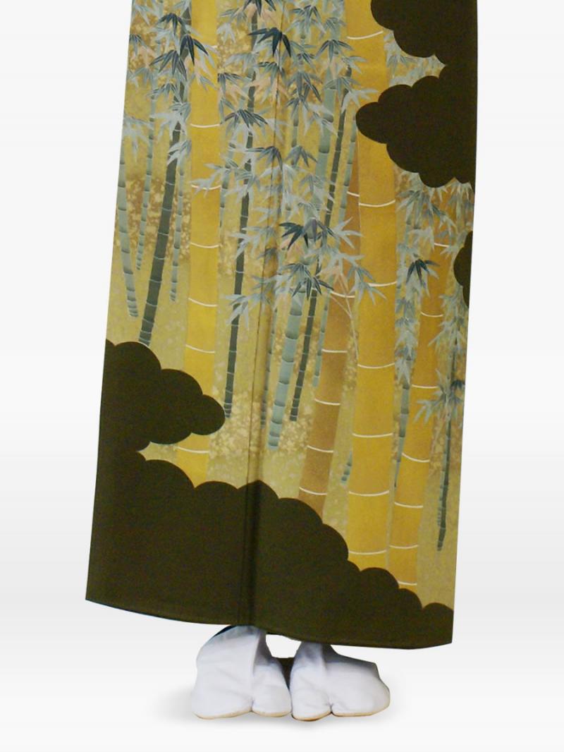 茶緑色の竹柄の色留袖