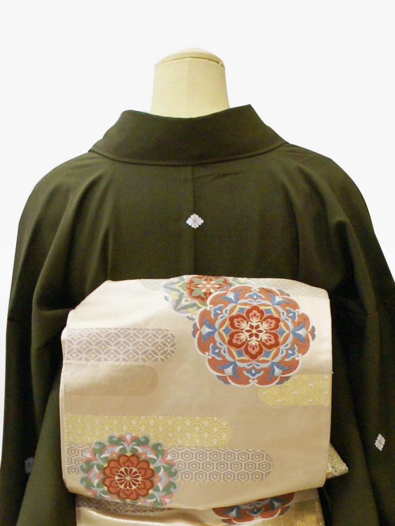 茶緑色の竹柄の色留袖