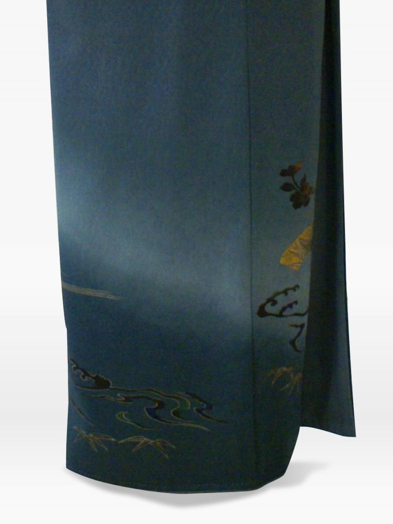 青緑色の扇面流水花柄の色留袖