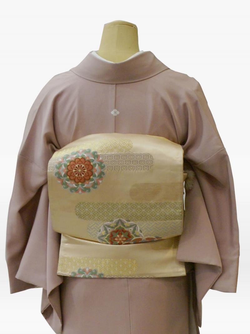 薄紫色の茶屋辻の色留袖