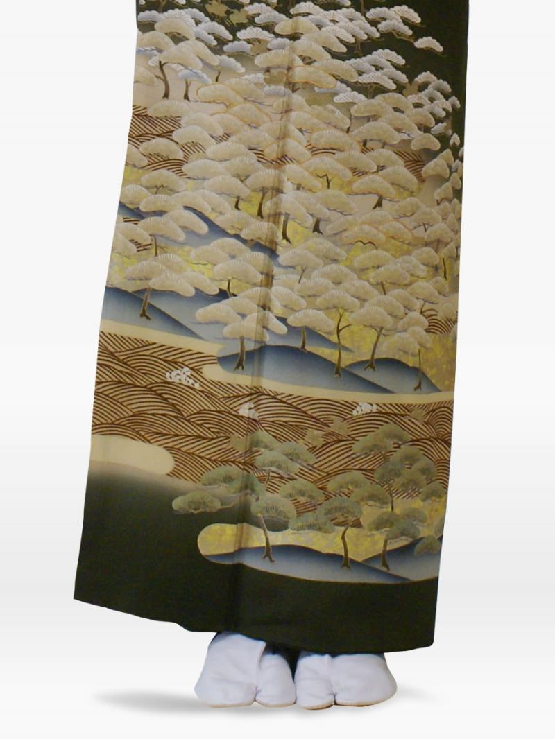   深緑グレー色の波に松林の色留袖