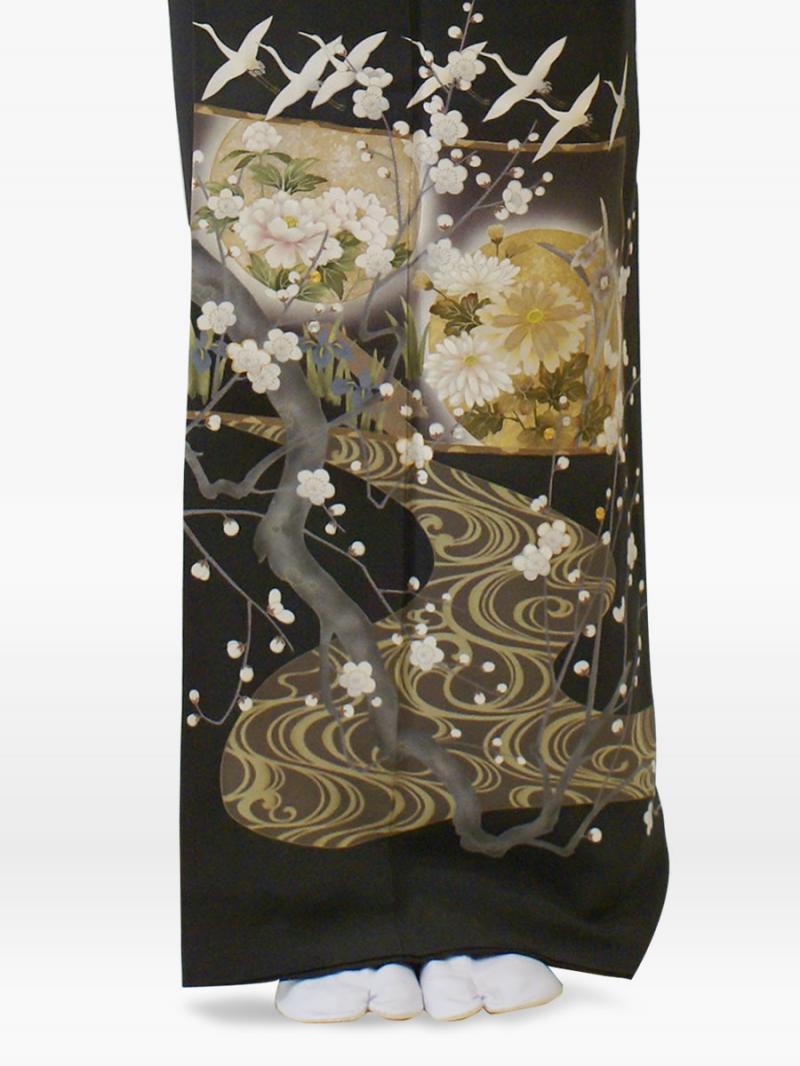 黒緑色の梅に菊・千羽鶴の色留袖