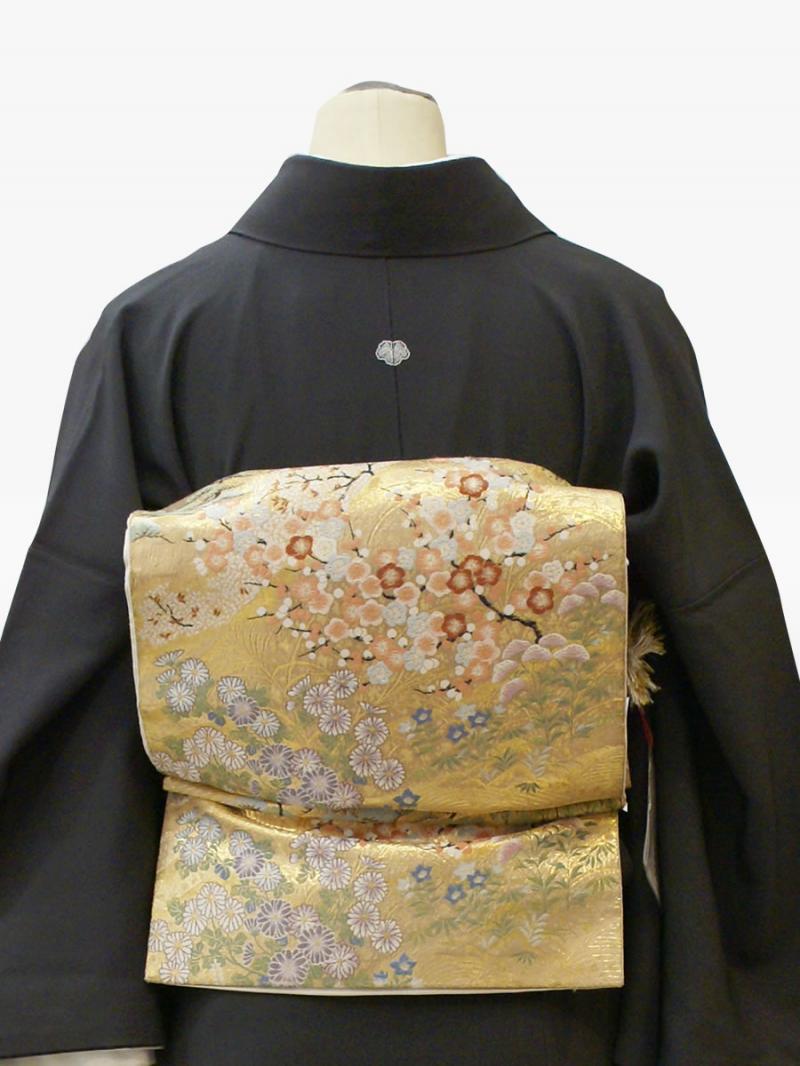 黒緑色の梅に菊・千羽鶴の色留袖