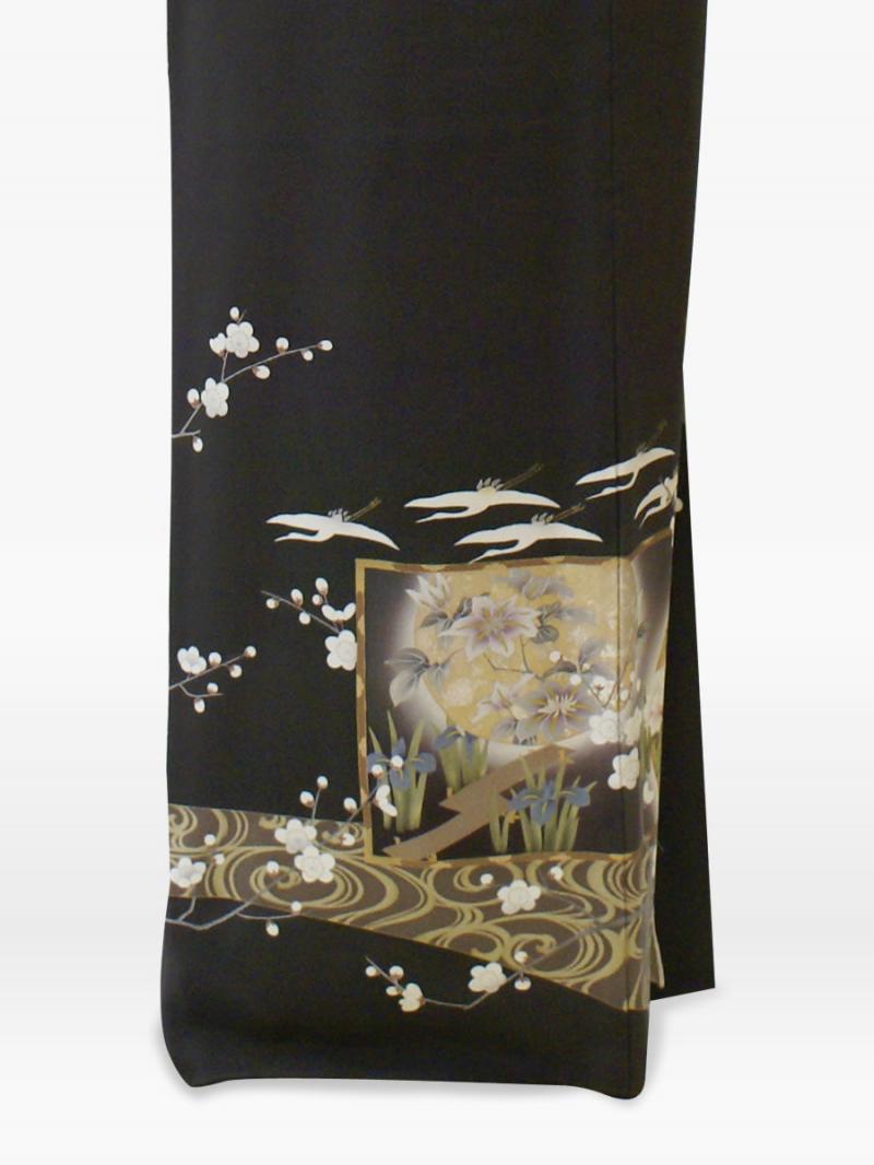 黒緑色の梅に菊・千羽鶴の色留袖