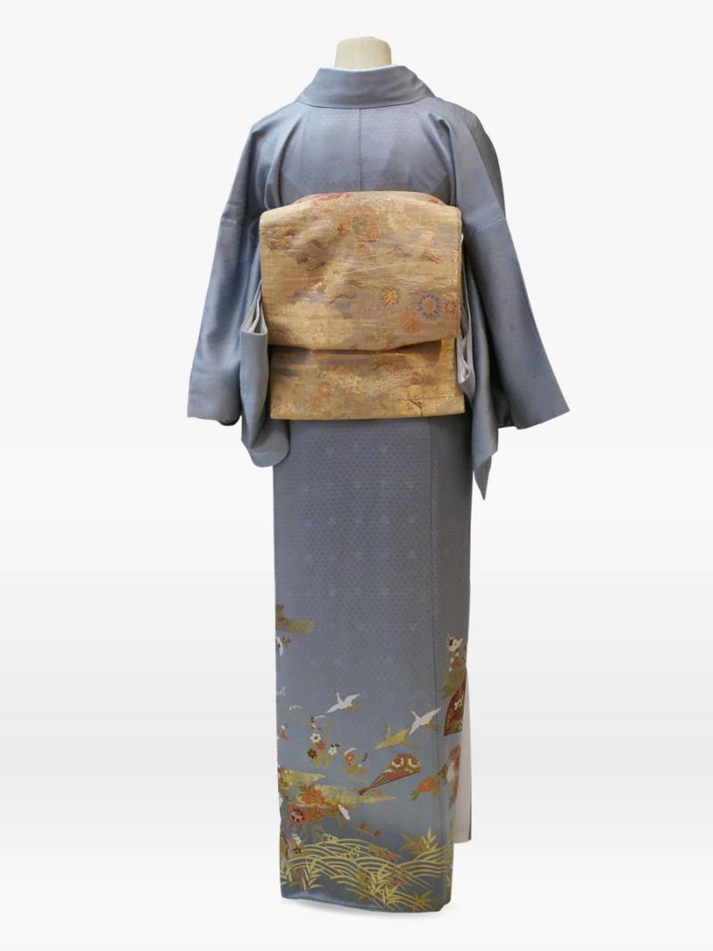 グレー色の菊・扇の色留袖