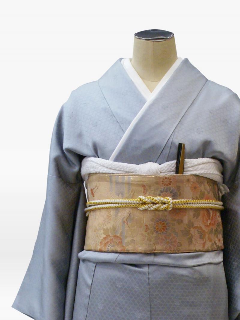 グレー色の菊・扇の色留袖